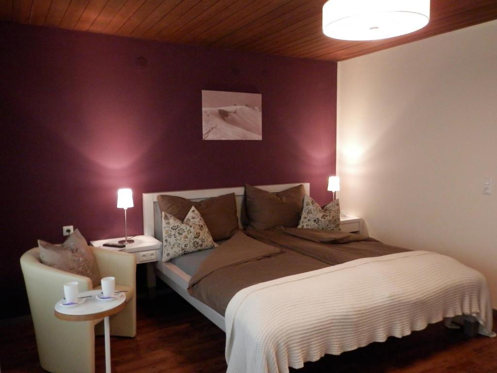 Hotel Dahoam By Sarina - &